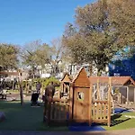 115 M2 Apartment With Garden 200M From The Beach