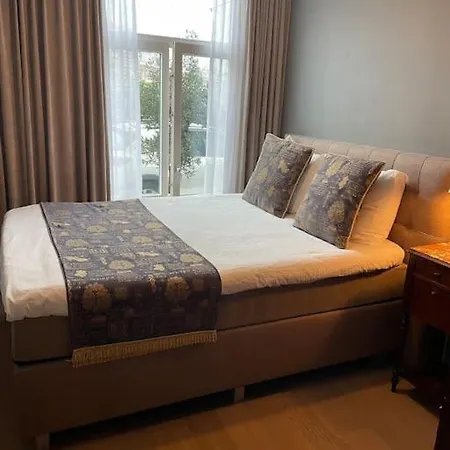 Apartment 115 M2 With Garden 200m From The